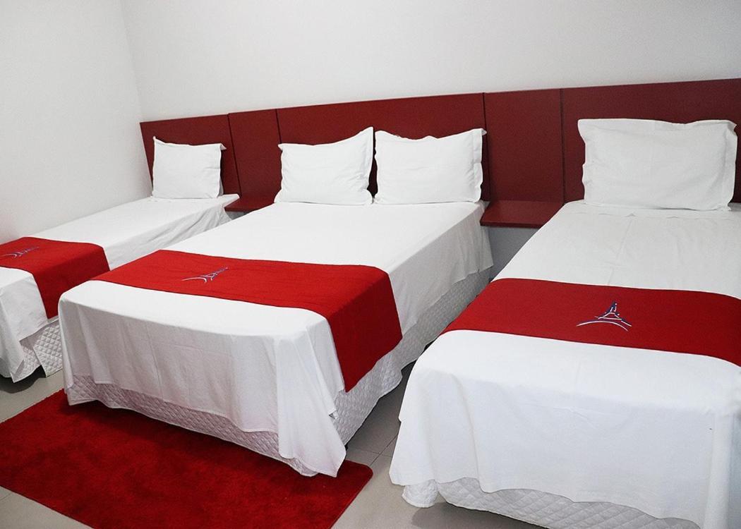 Paris Hotel 巴雷拉斯 外观 照片