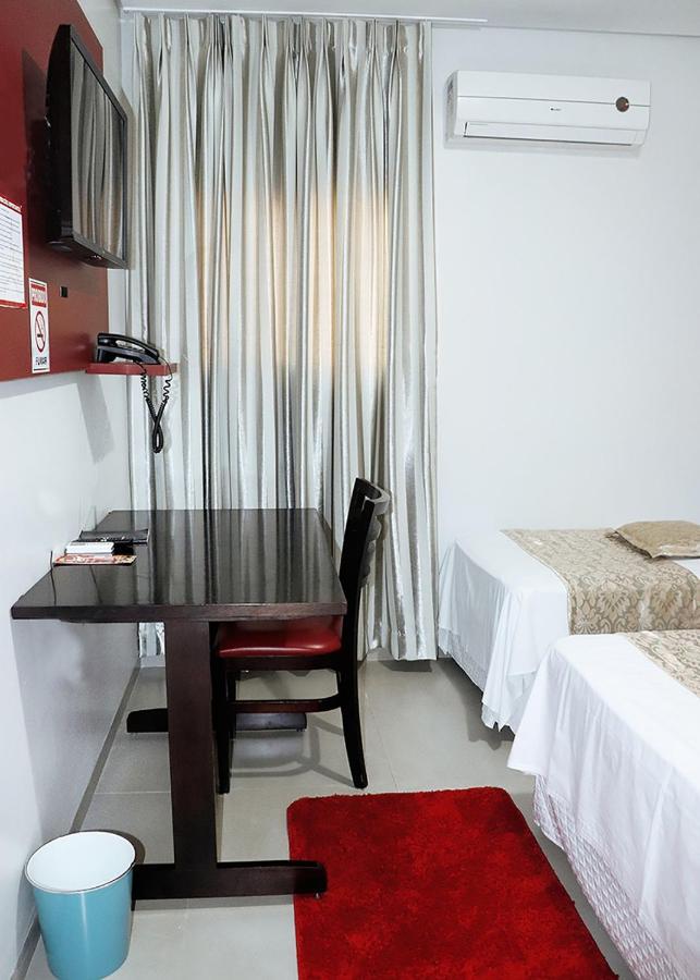 Paris Hotel 巴雷拉斯 外观 照片
